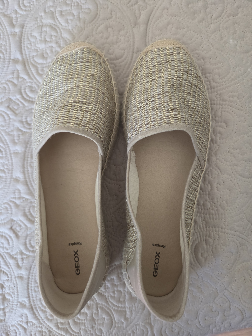 Geox Women’s Gold Woven Slip-On Espadrilles